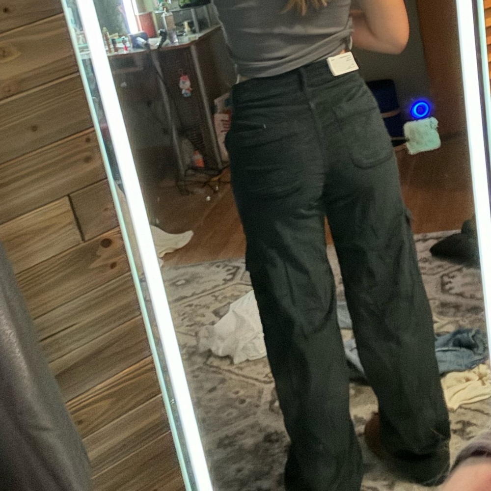 american eagle cargos - Picture 2 of 2